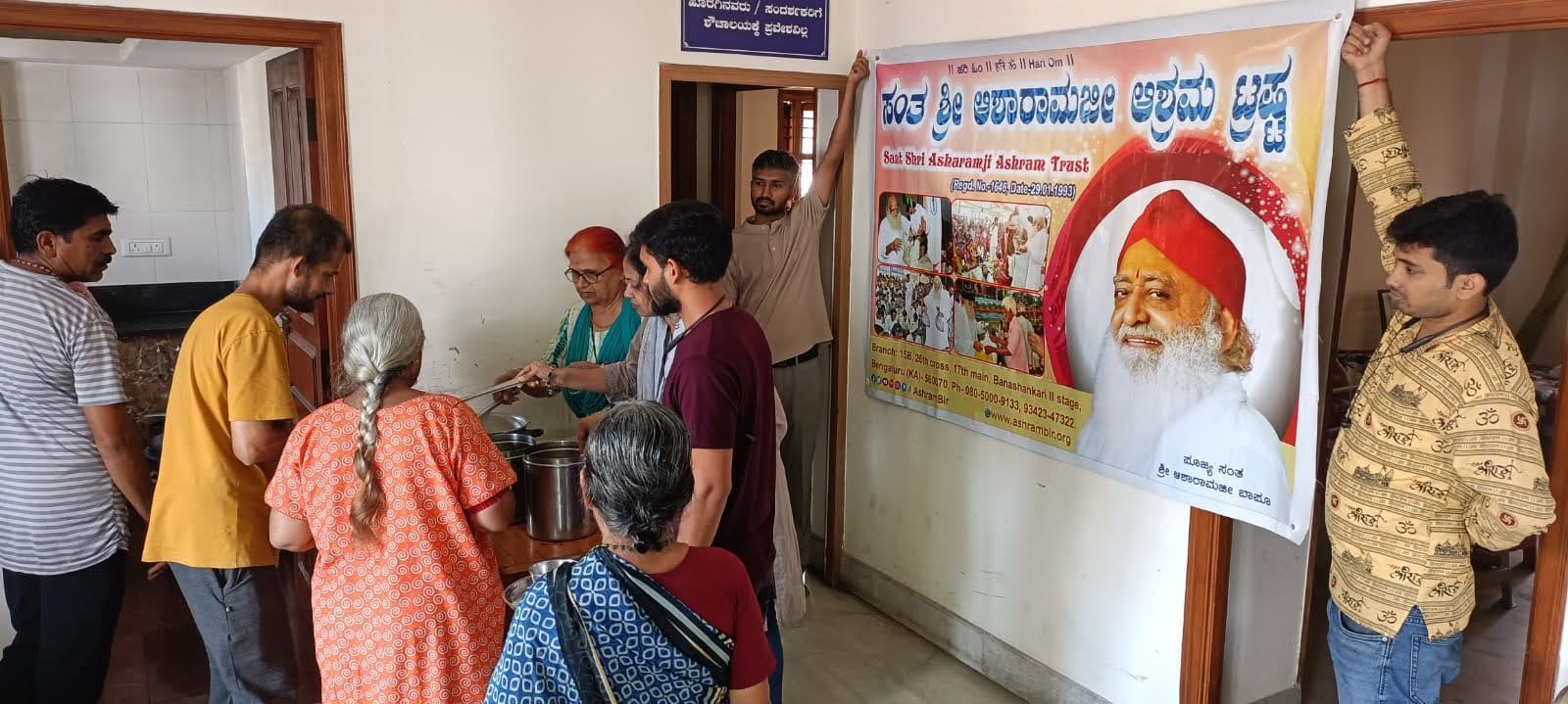  Ashram Bengaluru is continuing its tradition of compassion with a free meal distribution event.